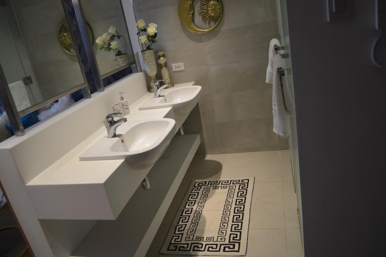 Luxxe Interior Design Condo - Novotel Residences At Acqua Private Residences Mandaluyong Exterior foto